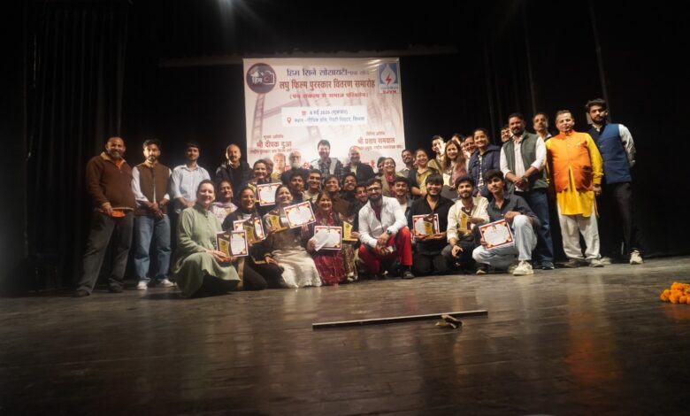 राष्ट्र निर्माण और जन चेतना पर आधारित फिल्मों का निर्माण समय की मांग। – दीपक दुआ