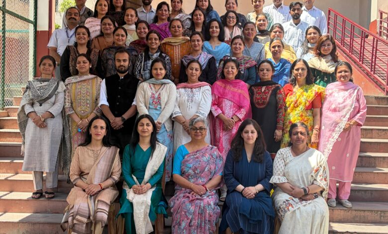 शिमला के शिक्षकों ने सीखी नई तकनीक, CT और AI वर्कशॉप रही आकर्षण का केंद्र शिमला के शिक्षकों ने सीखी नई तकनीक, CT और AI वर्कशॉप रही आकर्षण का केंद्र