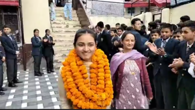 “एस.डी. स्कूल शिमला का नाम रोशन: आंचल वर्मा ने हिमाचल बोर्ड परीक्षा की टॉप-10 सूची में बनाई जगह”