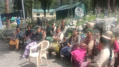 आपदा में चमकी इंसानियत: रकछम की महिलाओं और ग्रामीणों ने पेश की सेवा और साहस की मिसाल