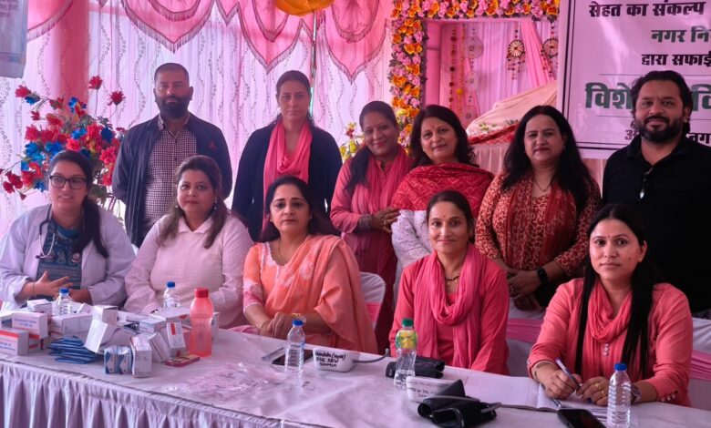 स्वास्थ्य जांच शिविर में 121 सफाई मित्रों एवं कर्मचारियों का स्वास्थ्य परीक्षण स्वास्थ्य जांच शिविर में 121 सफाई मित्रों एवं कर्मचारियों का स्वास्थ्य परीक्षण