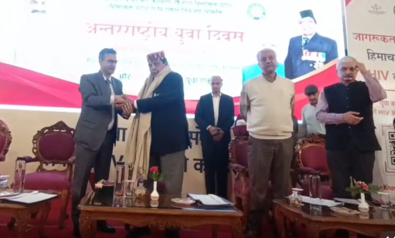 शिमला में गूंजा ‘Youth Lead, Stigma Ends’ का संदेश, 650 युवाओं ने लिया HIV जागरूकता और नशा मुक्ति का संकल्प शिमला में गूंजा ‘Youth Lead, Stigma Ends’ का संदेश, 650 युवाओं ने लिया HIV जागरूकता और नशा मुक्ति का संकल्प