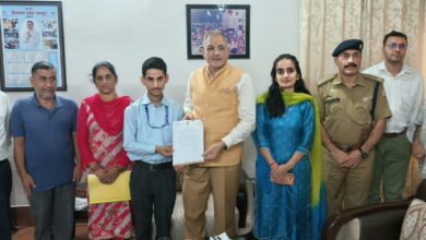 राज्यपाल ने सेना के लिए स्वदेशी ड्रोन तकनीक विकसित करने के लिए सर्वेश शर्मा को किया सम्मानित