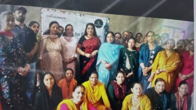 महिलाएं अपने हुनर को उद्यमिता में बदलकर आर्थिक रूप से बनें आत्मनिर्भर : पूनम ठाकुर