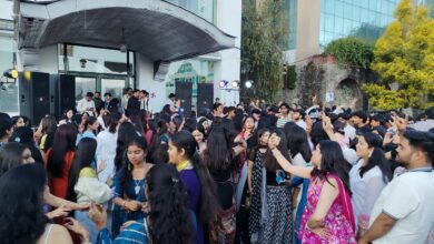 शिमला विश्वविद्यालय में ‘डांडिया नाइट’ की जबरदस्त धूम: खेल ‘जज्बा-2026’ और नवरात्रों के बाद छात्रों ने डांडिया के ताल पर मचाया धमाल