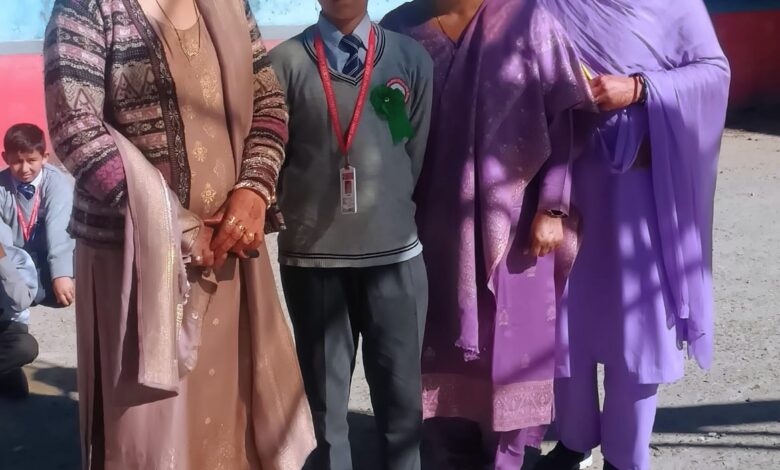 नौहराधार विद्यालय के छात्र समीर ने प्रस्तुत की ईमानदारी की मिसाल