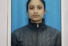 असर विशेष: शिमला की चढ़ाइयों पर खाकी वर्दी में उम्मीद बांटती हैं स्वाति धीमान, मेहनत और जज्बे की मिसाल बनीं महिला डाककर्मी असर विशेष: शिमला की चढ़ाइयों पर खाकी वर्दी में उम्मीद बांटती हैं स्वाति धीमान, मेहनत और जज्बे की मिसाल बनीं महिला डाककर्मी