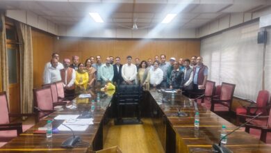 सी एंड वी शिक्षकों ने बोर्ड सचिव के समक्ष उठाईं 11 मांगें, मानदेय भुगतान में देरी पर जताई चिंता